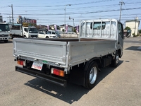 トヨタトヨエース平ボディ小型（2t・3t）[写真02]