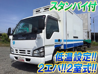 いすゞエルフ冷凍車（冷蔵車）小型（2t・3t）[写真01]
