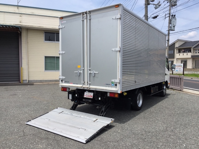 日野デュトロアルミバン小型（2t・3t）[写真02]