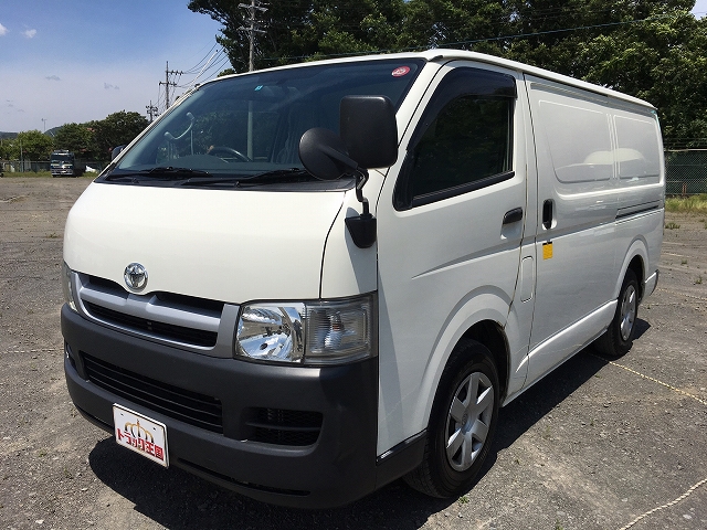 トヨタハイエース冷凍車（冷蔵車）小型（2t・3t）[写真01]