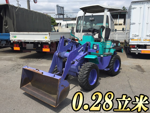 コマツタイヤショベル（ホイルローダー）[写真01]