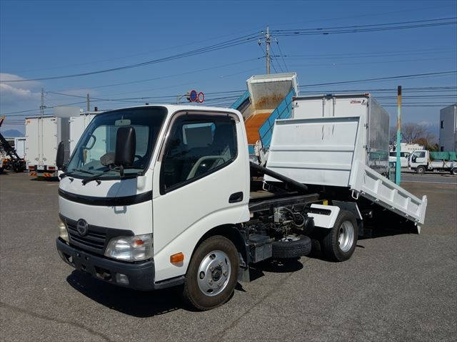 日野デュトロローダーダンプ小型（2t・3t）[写真01]