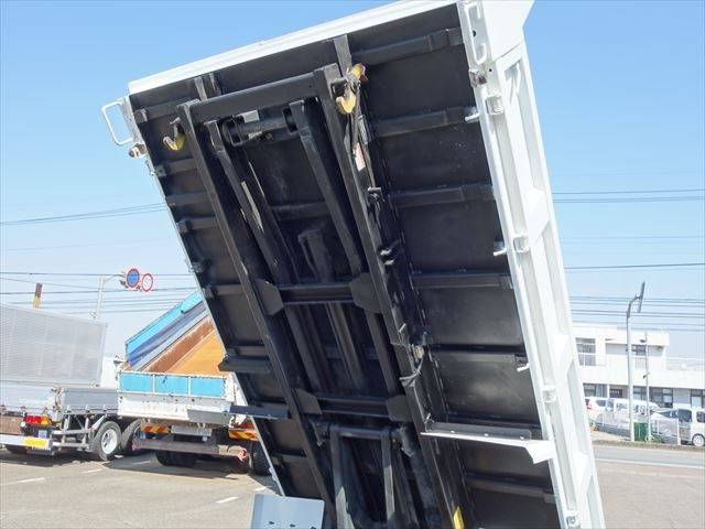 日野デュトロローダーダンプ小型（2t・3t）[写真14]