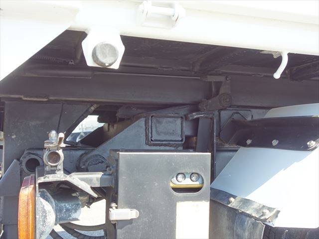 日野デュトロローダーダンプ小型（2t・3t）[写真16]