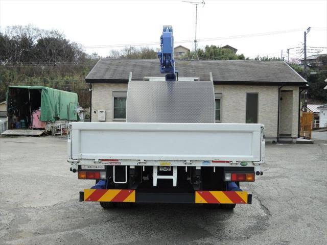 三菱ふそうキャンタークレーン6段小型（2t・3t）[写真12]