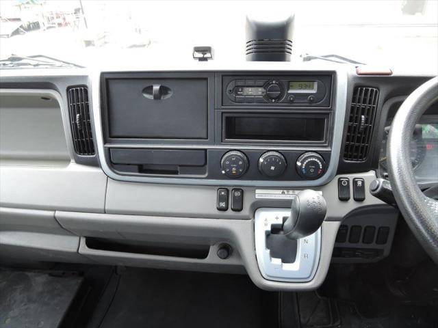 三菱ふそうキャンタークレーン6段小型（2t・3t）[写真22]