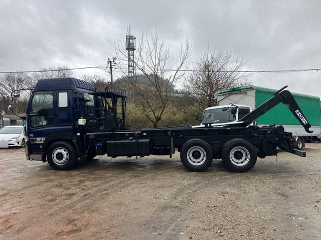 いすゞギガアームロール大型（10t）[写真06]