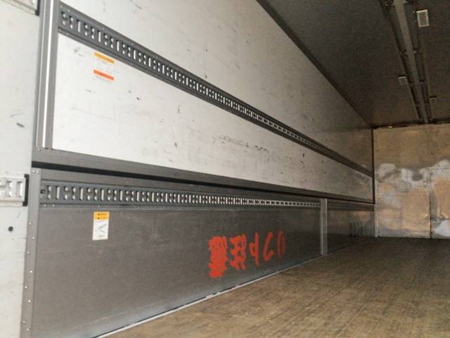 三菱ふそうスーパーグレートパネルウイング大型（10t）[写真12]