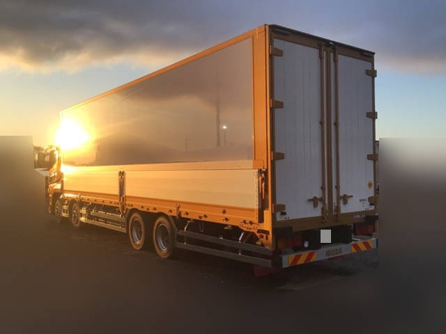 三菱ふそうスーパーグレートパネルウイング大型（10t）[写真02]