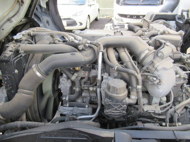 いすゞフォワード平ボディ中型（4t）[写真15]