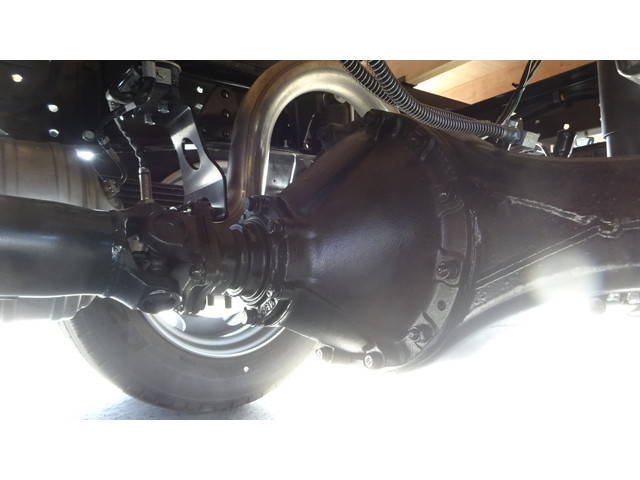 三菱ふそうキャンター平ボディ小型（2t・3t）[写真13]