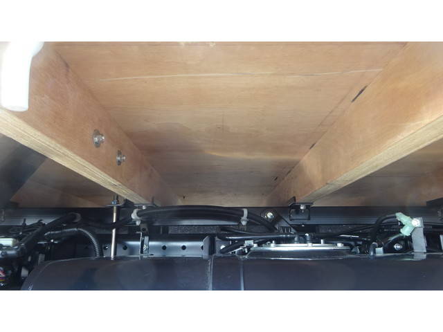 三菱ふそうキャンター平ボディ小型（2t・3t）[写真17]