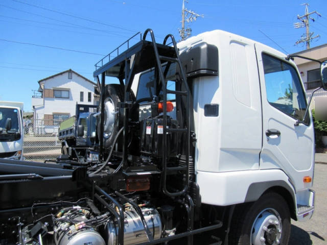 三菱ふそうファイターコンテナ専用車増トン（6t・8t）[写真06]