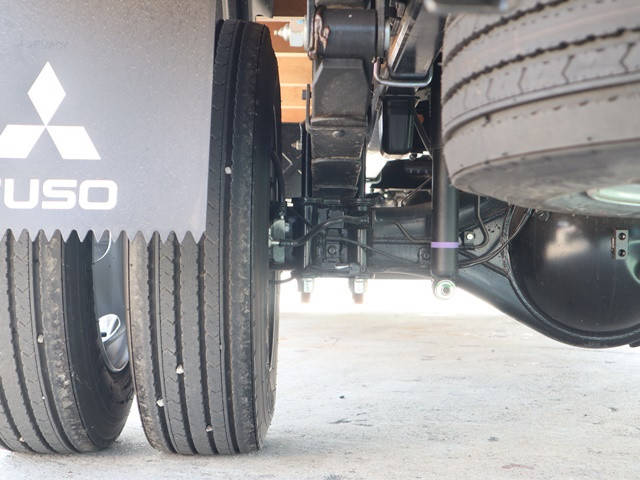 三菱ふそうキャンターアルミブロック小型（2t・3t）[写真14]