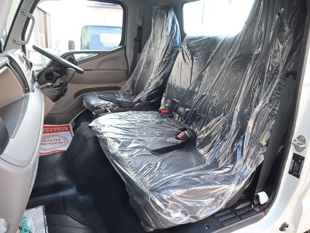 三菱ふそうキャンターアルミブロック小型（2t・3t）[写真19]