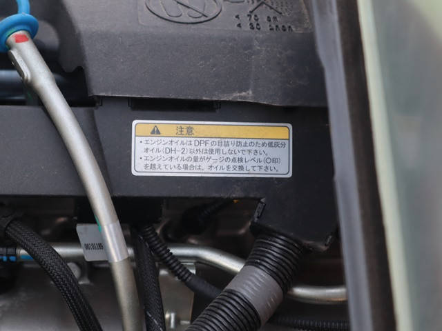 三菱ふそうキャンターアルミブロック小型（2t・3t）[写真09]