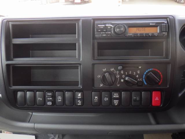 日野デュトロ平ボディ小型（2t・3t）[写真21]