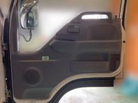 いすゞエルフアルミバン小型（2t・3t）[写真19]