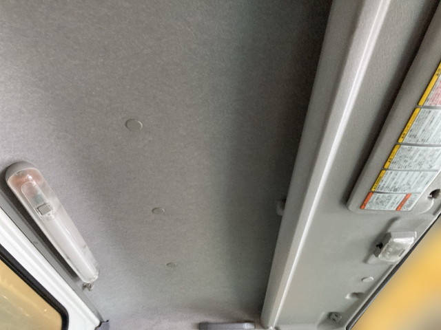 いすゞエルフアルミバン小型（2t・3t）[写真22]