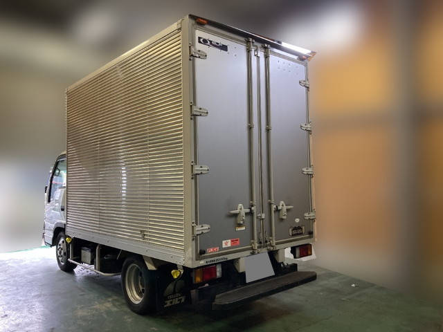 いすゞエルフアルミバン小型（2t・3t）[写真04]