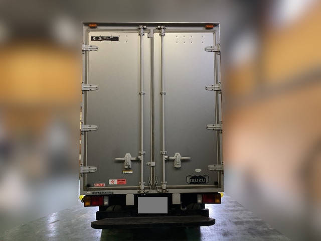 いすゞエルフアルミバン小型（2t・3t）[写真05]