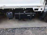 三菱ふそうキャンターガッツ平ボディ小型（2t・3t）[写真14]