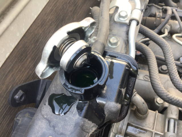 三菱ふそうキャンターガッツ平ボディ小型（2t・3t）[写真28]