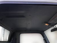 三菱ふそうキャンターガッツ平ボディ小型（2t・3t）[写真31]