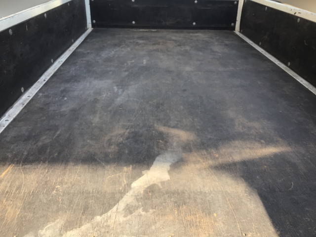 三菱ふそうキャンターガッツ平ボディ小型（2t・3t）[写真09]