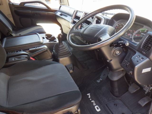 日野レンジャーアルミウイング中型（4t）[写真22]