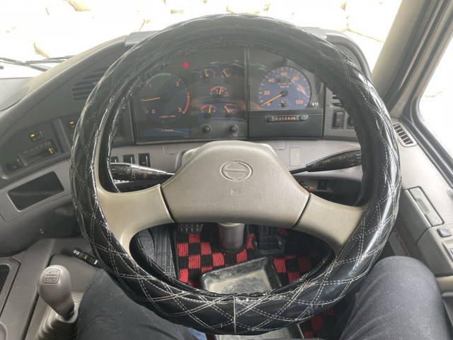 日野プロフィアクレーン4段大型（10t）[写真32]