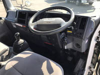 いすゞエルフクレーン4段小型（2t・3t）[写真14]