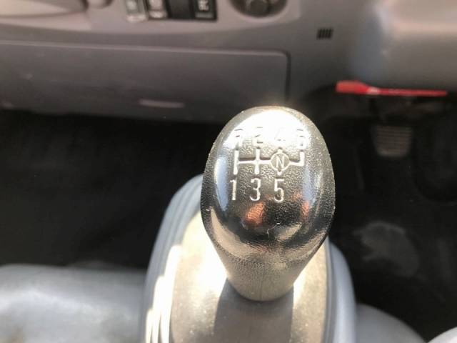 いすゞエルフクレーン4段小型（2t・3t）[写真16]