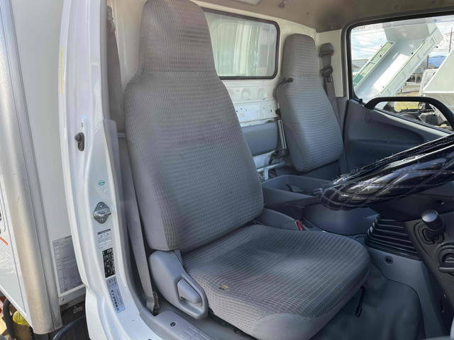 トヨタダイナパネルバン小型（2t・3t）[写真15]