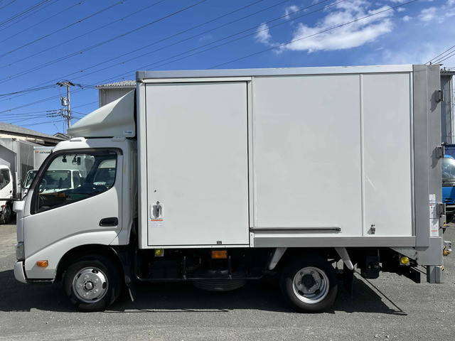 トヨタダイナパネルバン小型（2t・3t）[写真21]
