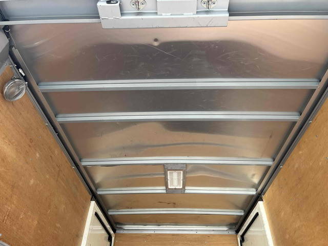 トヨタダイナパネルバン小型（2t・3t）[写真24]