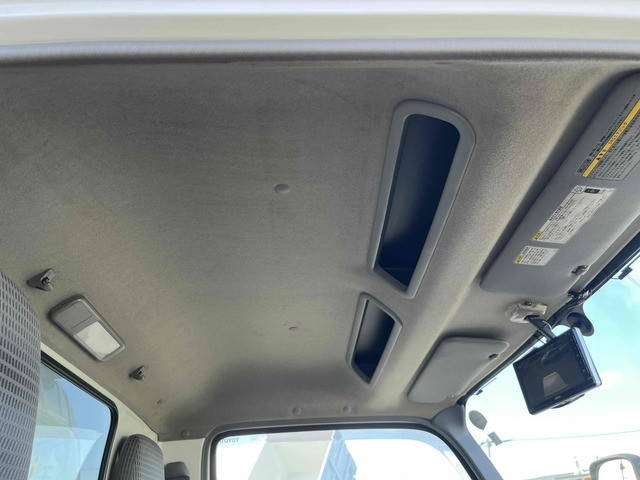 トヨタダイナパネルバン小型（2t・3t）[写真33]