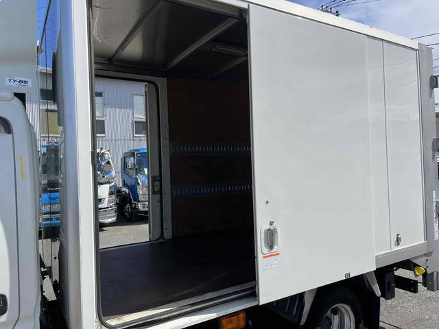 トヨタダイナパネルバン小型（2t・3t）[写真05]