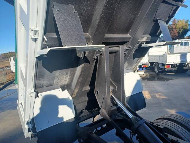 いすゞエルフダンプ小型（2t・3t）[写真25]
