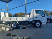 いすゞエルフダンプ小型（2t・3t）[写真05]