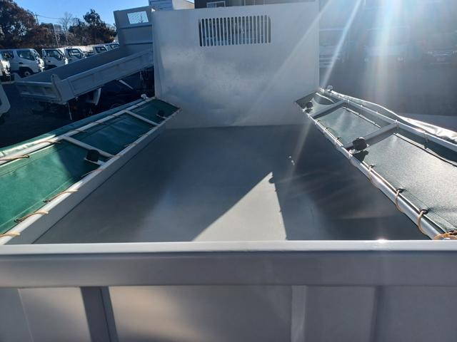 いすゞエルフダンプ小型（2t・3t）[写真09]