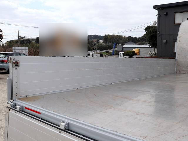 いすゞエルフアルミブロック小型（2t・3t）[写真09]