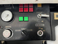 いすゞエルフ高圧洗浄車小型（2t・3t）[写真16]