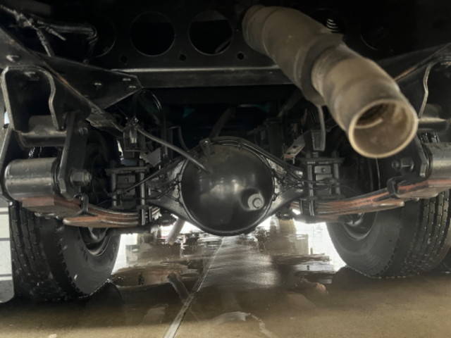 いすゞエルフ高圧洗浄車小型（2t・3t）[写真24]