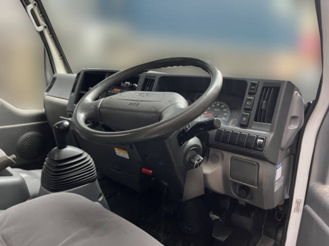 いすゞエルフ高圧洗浄車小型（2t・3t）[写真29]