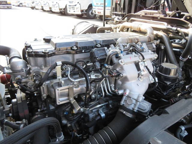 三菱ふそうファイターアームロール増トン（6t・8t）[写真12]