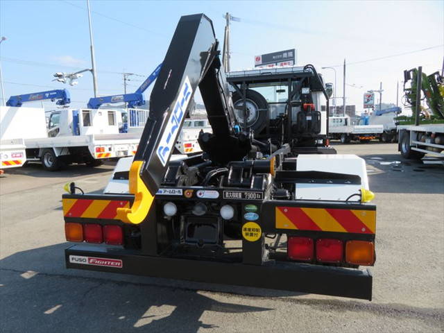 三菱ふそうファイターアームロール増トン（6t・8t）[写真22]