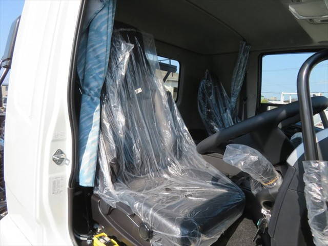 三菱ふそうファイターアームロール増トン（6t・8t）[写真26]