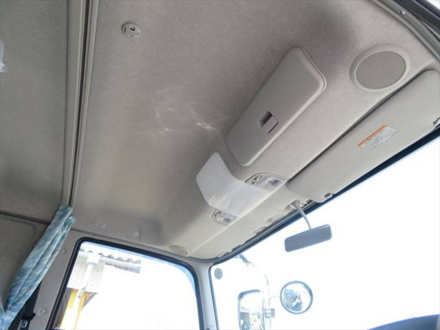 三菱ふそうファイターアームロール増トン（6t・8t）[写真36]