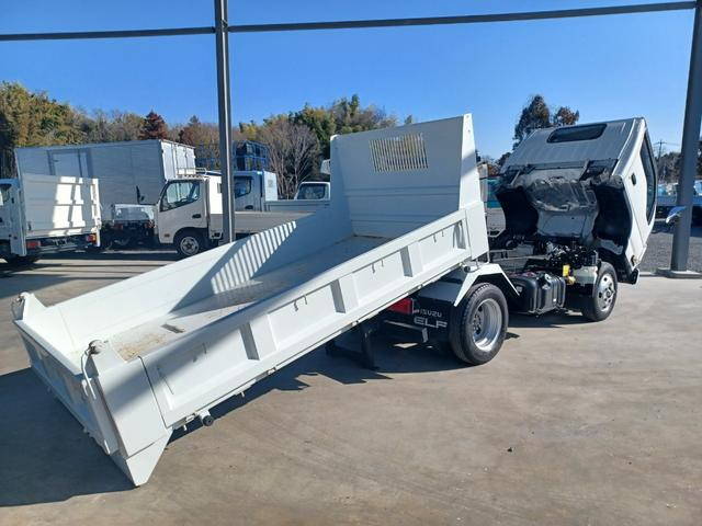 いすゞエルフローダーダンプ小型（2t・3t）[写真10]